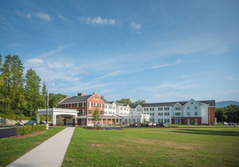 Hampton Inn & Suites Manchester, Vt Extérieur photo